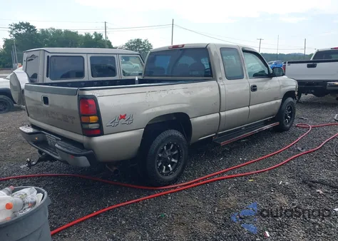 2000 Chevrolet Silverado 1500 z USA, uszkodzony, nr VIN 2GCEK19T9Y1331453